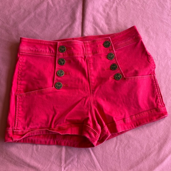FIVE pairs of women size 4 shorts! Mix of Merona AND Simlply Vera (Wang) brand. - Picture 3 of 7